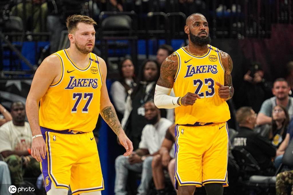 Shams：詹姆斯理解并支持湖人围绕东契奇建队